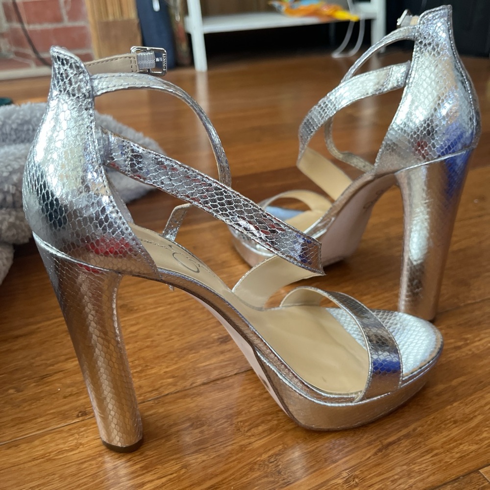 Jessica Simpson silver platform heel